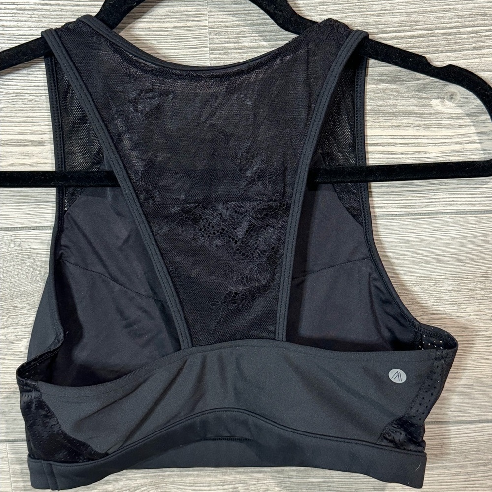 Amari Sports Bra, Black with Lace back and side Mesh detail, Size Medium, Padded - Picture 4 of 5